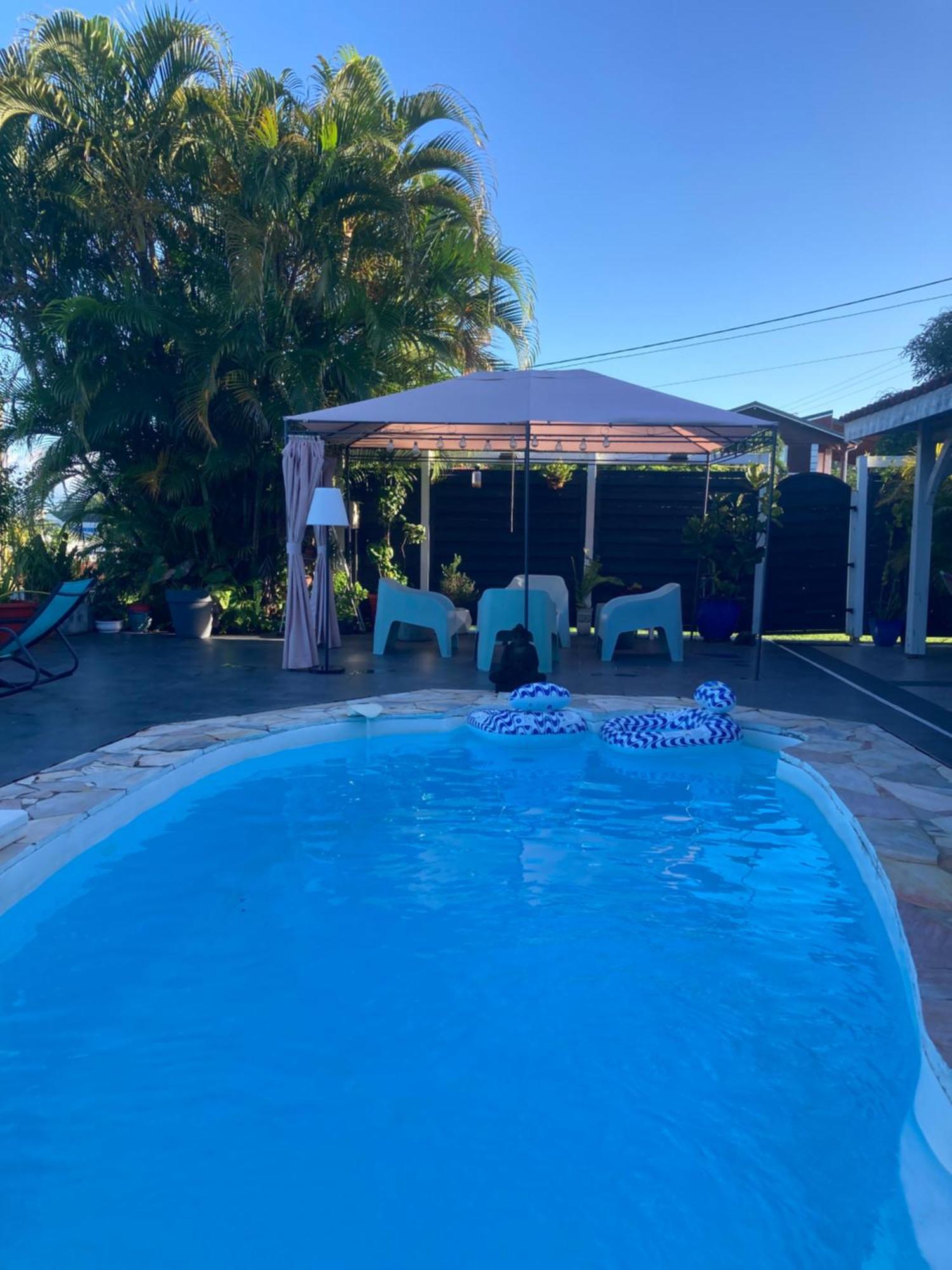 Grand T2 Tout Confort , Emplacement Ideal Riviere-Salee Luaran gambar
